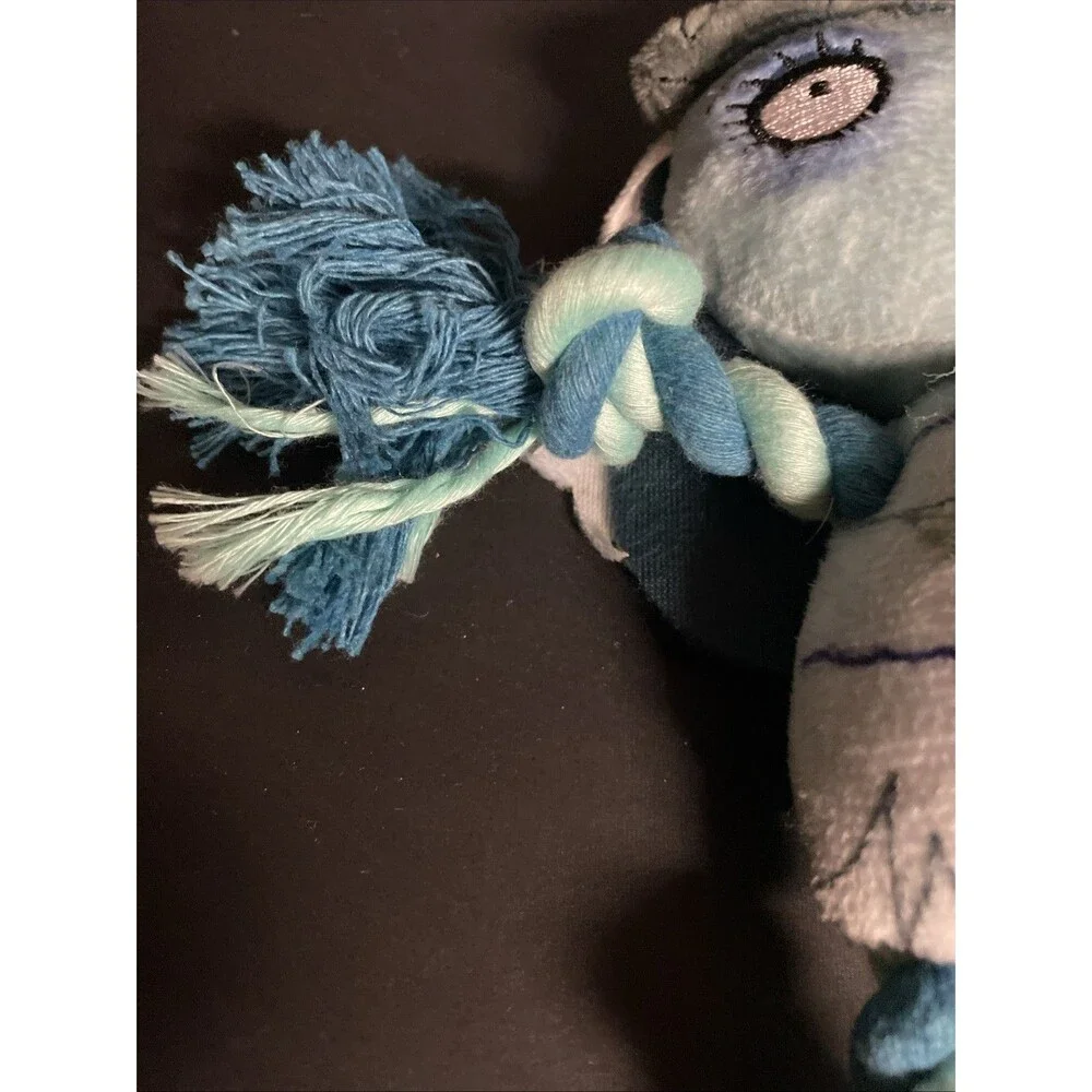 Tim Burton’s Corpse Bride 9